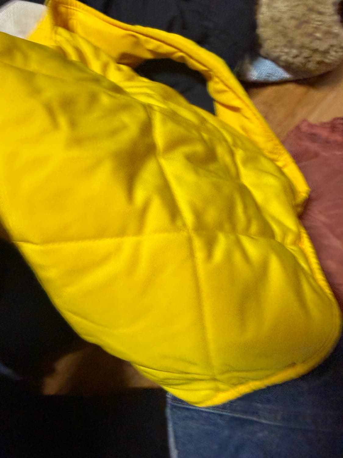 COS 퀄팅백 노랑 상품이미지4