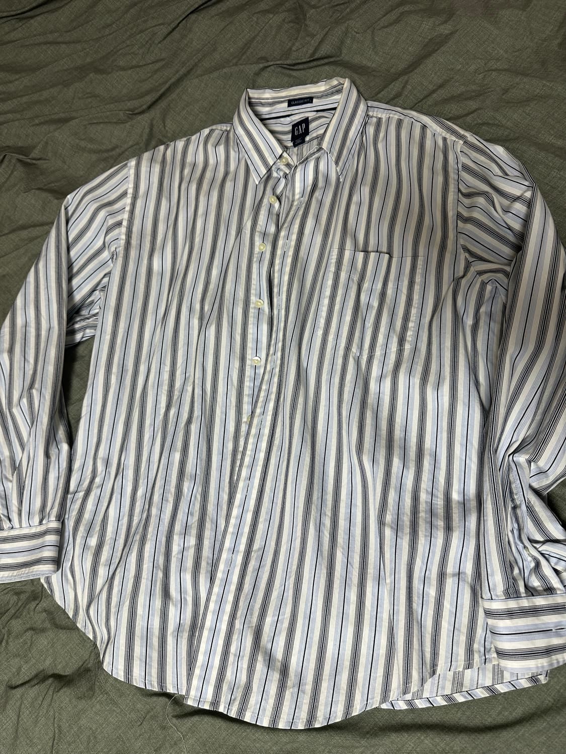 갭 스트라이프 셔츠 상품이미지1