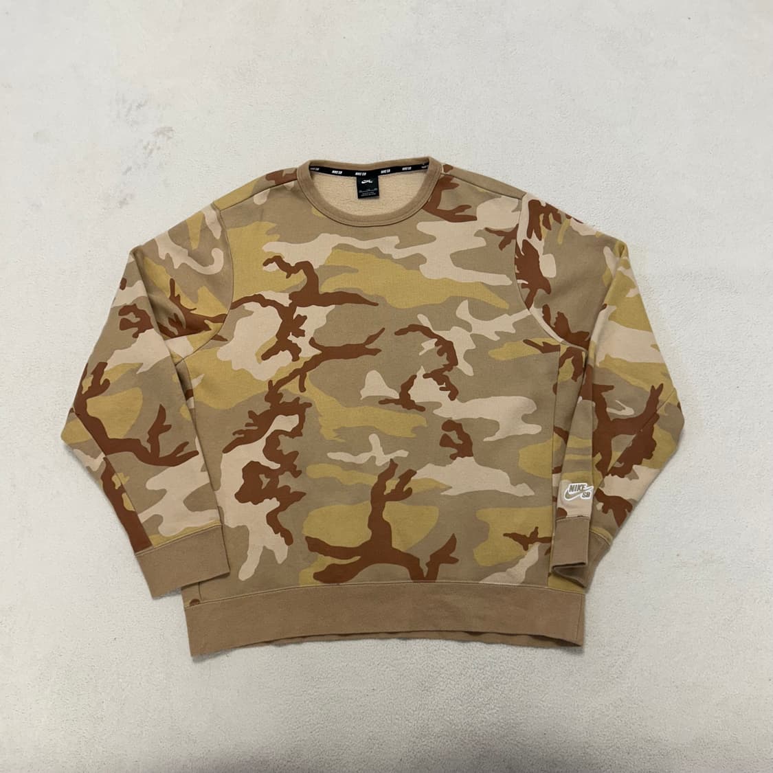 Nike SB beige camo sweatshirt 상품이미지4