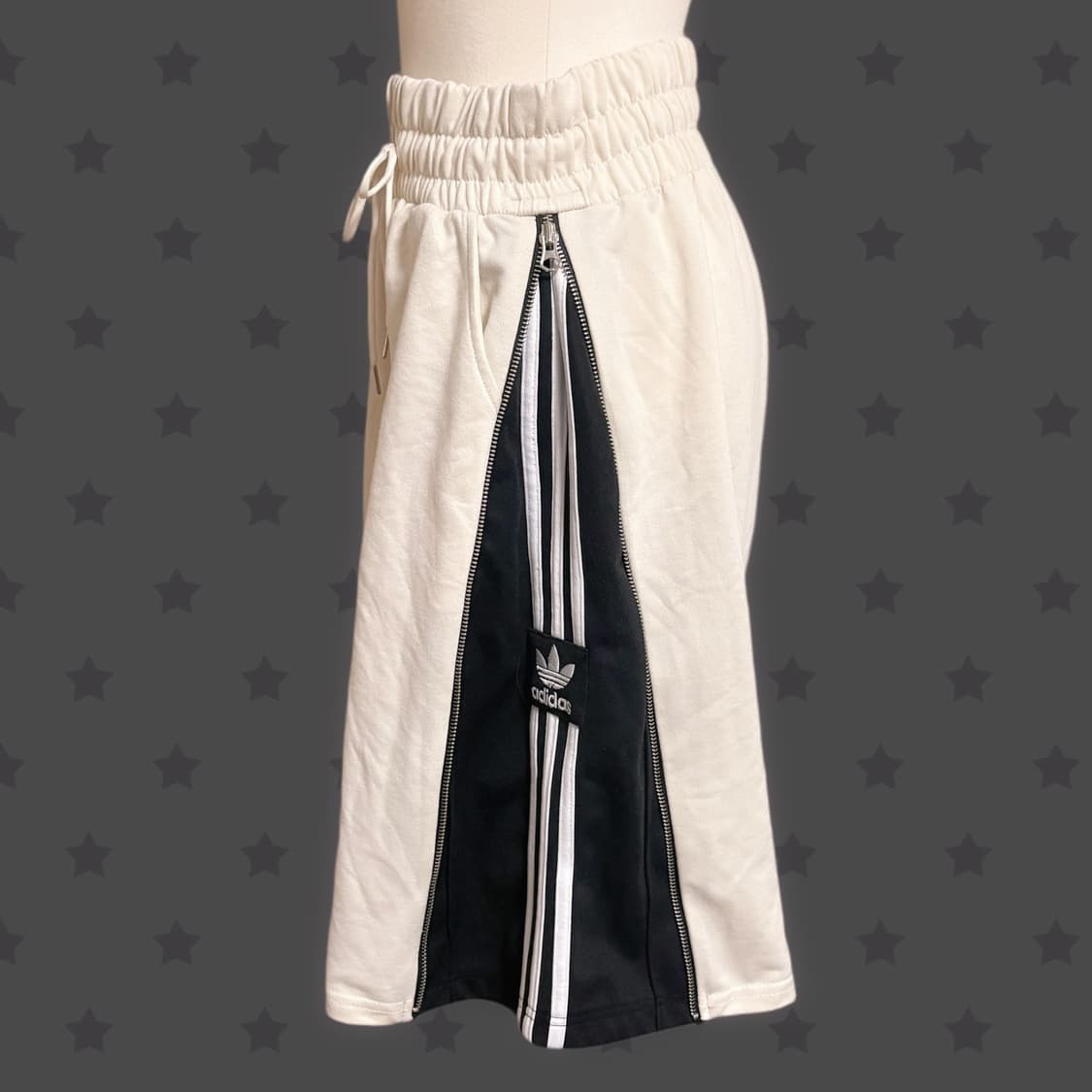 뉴스스 아이보리 아디다스 블랙 포인트 지퍼커스텀 버뮤다 츄바 팬츠 상품이미지1