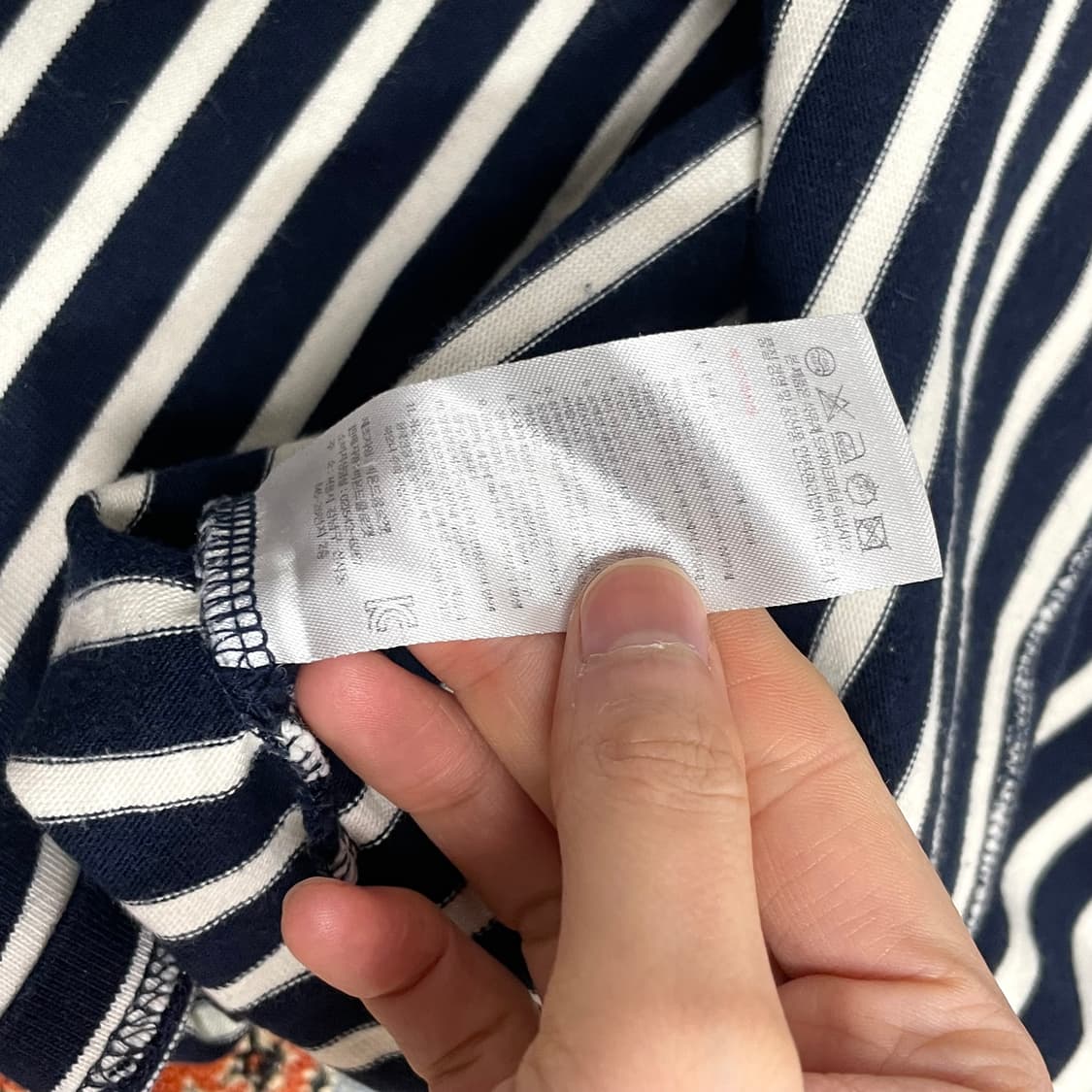 비욘드클로젯 로맨틱 자수로고 네이비 스트라이프 티셔츠 남성S 상품이미지5