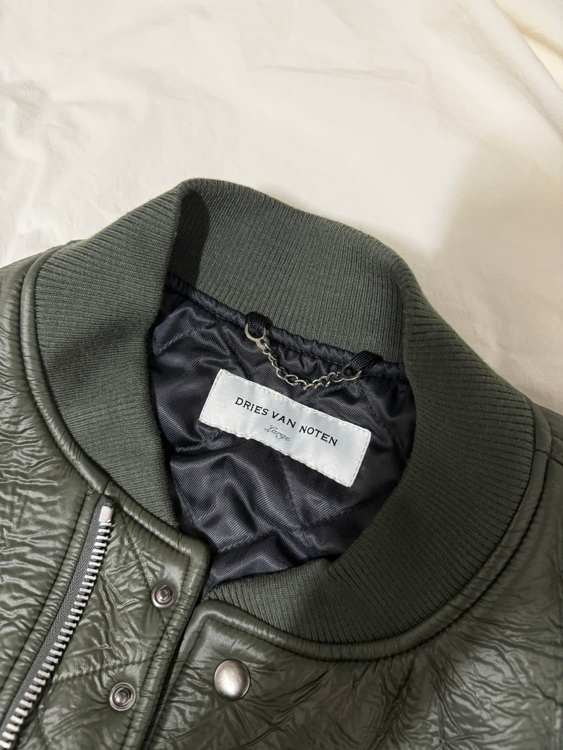 드리스반노튼 크링클 봄버 size L 상품이미지3