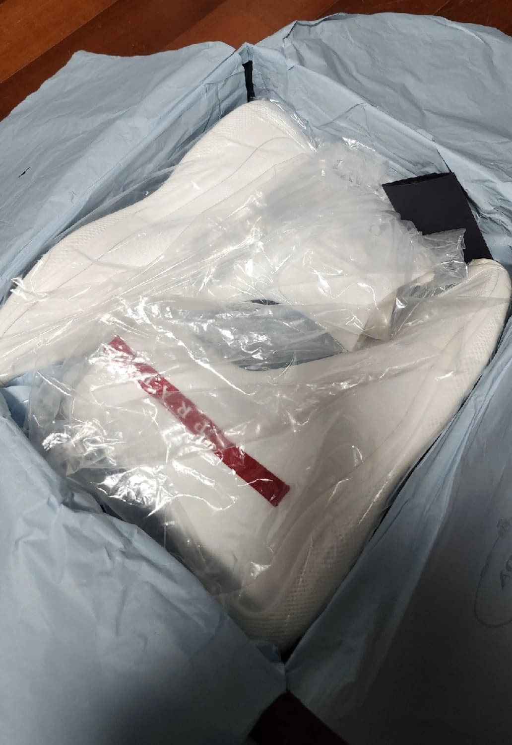 프라다 삭스 스니커즈 상품이미지2