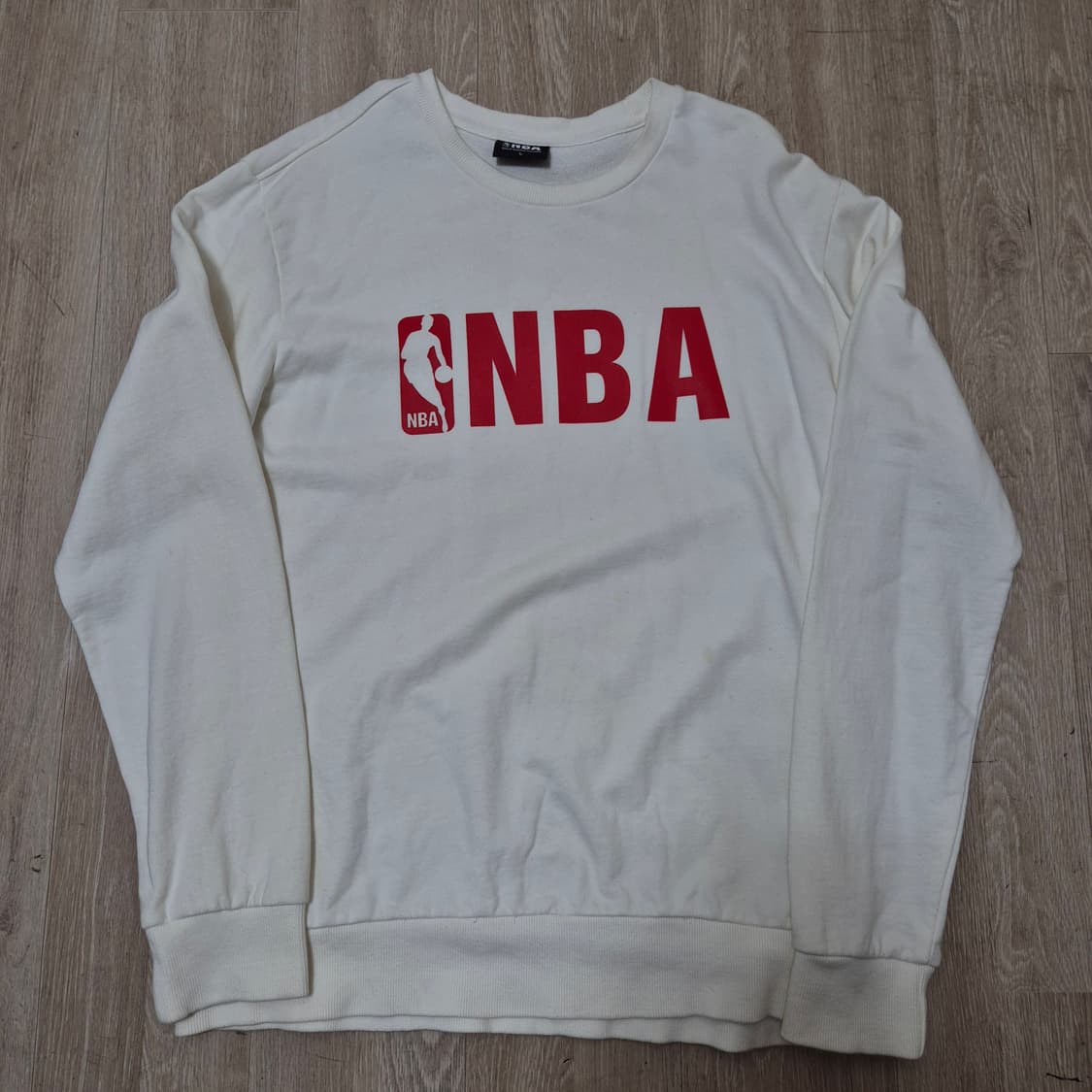 NBA 로고 화이트 맨투맨 상품이미지1