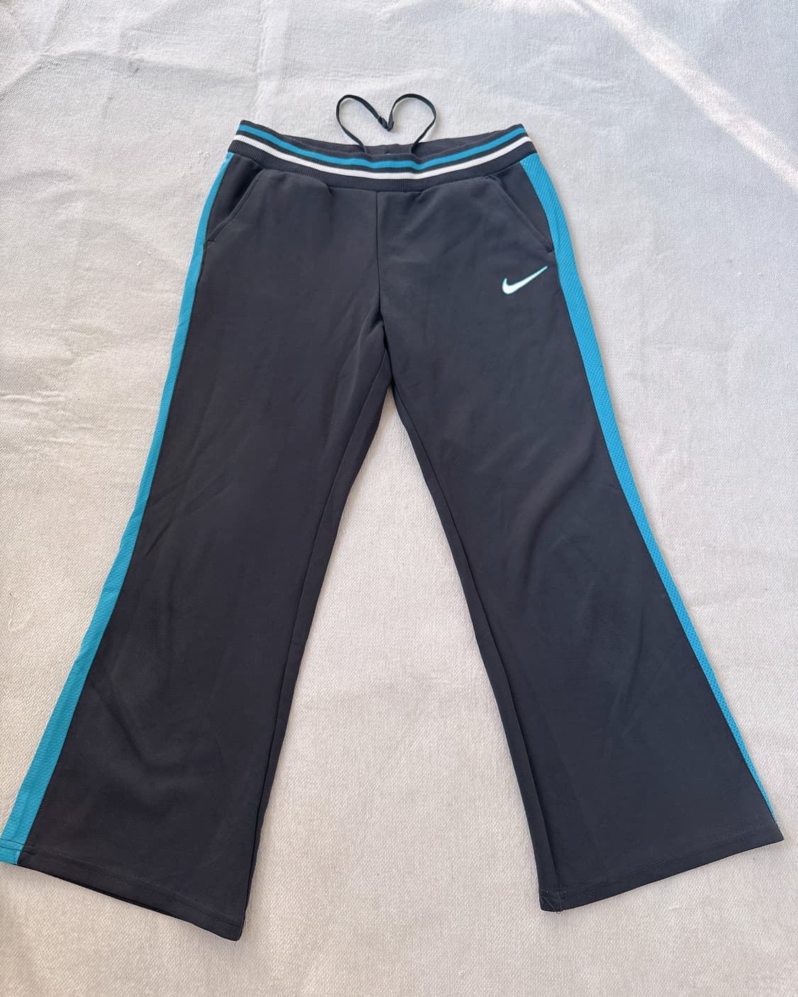 나이키 하늘 스트라이프 와이드 트랙 팬츠 상품이미지2