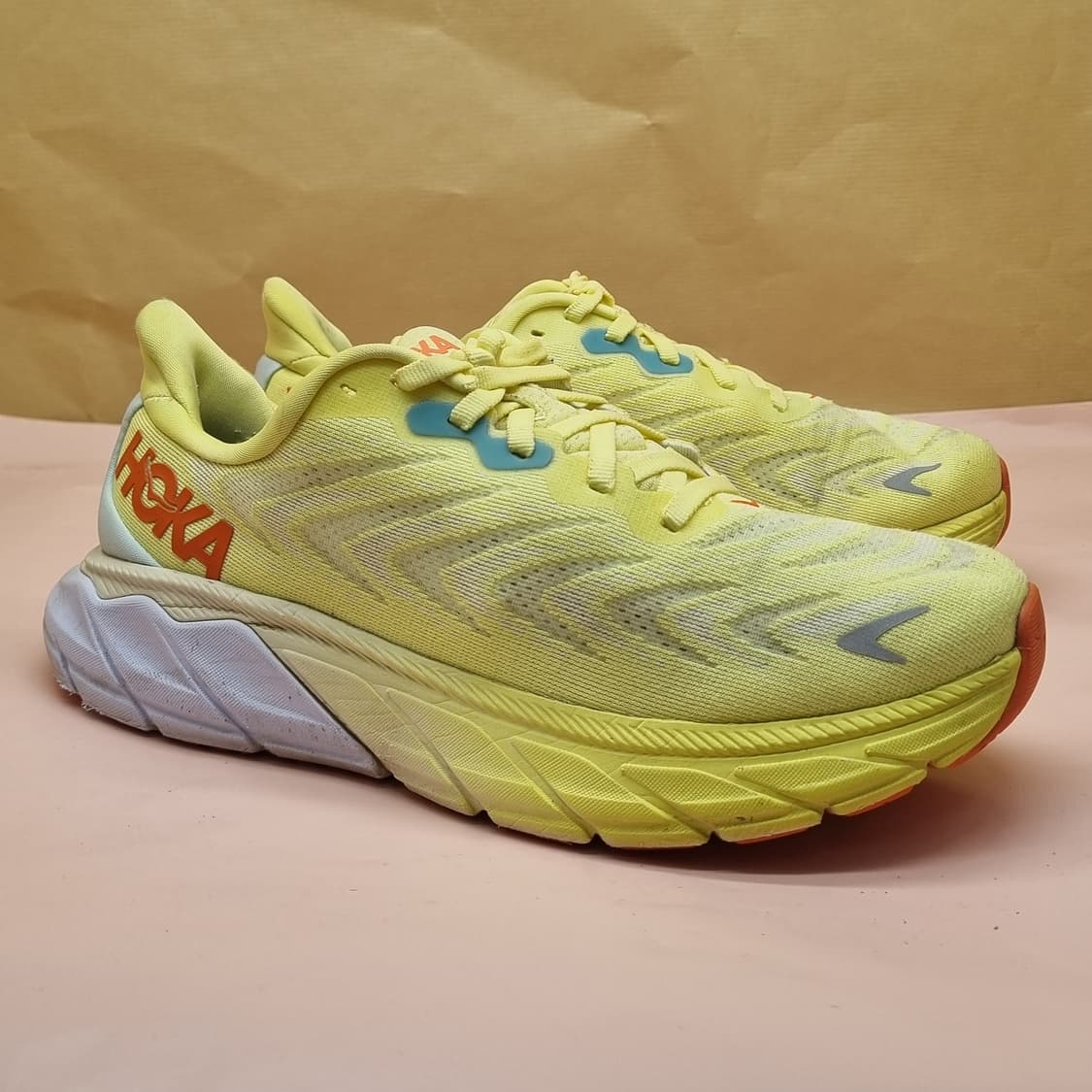 호카 아라히6 여성운동화240 상품이미지1