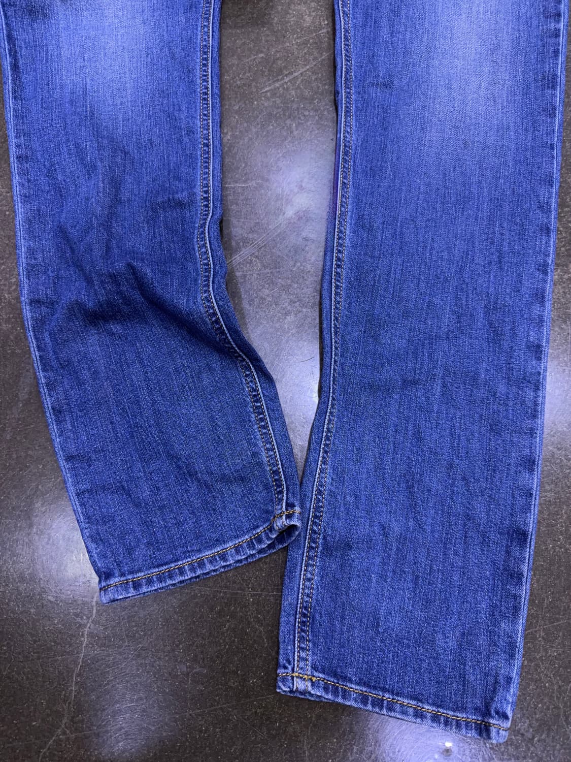 디젤 테파르 슬림 캐롯핏 빈티지 워싱 데님팬츠 32 상품이미지6