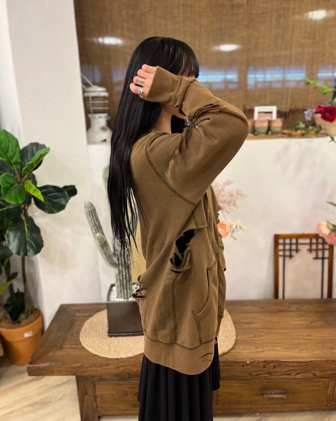 브라운 디자인 데미지 디테일 스웻 후드집업  상품이미지7