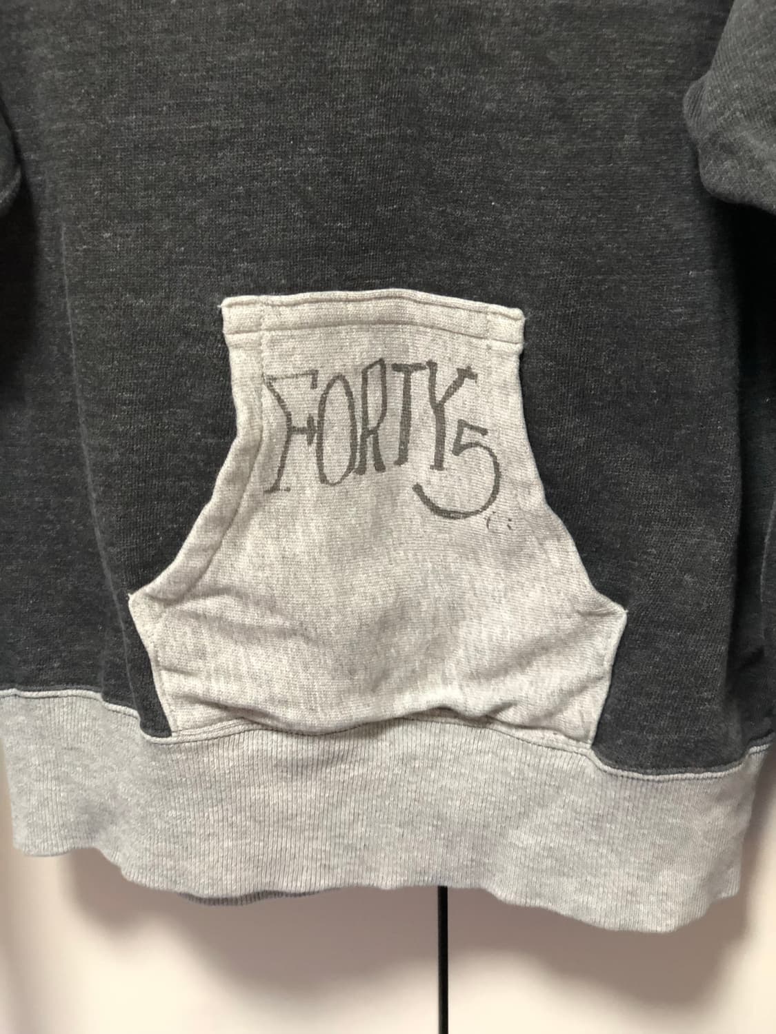 45rpm 회색 후드티 상품이미지3