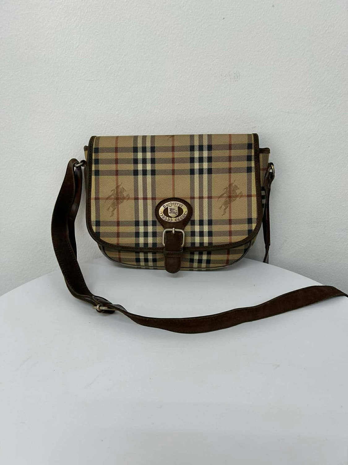 버버리 빈티지 노바체크 플랩 크로스백 상품이미지1