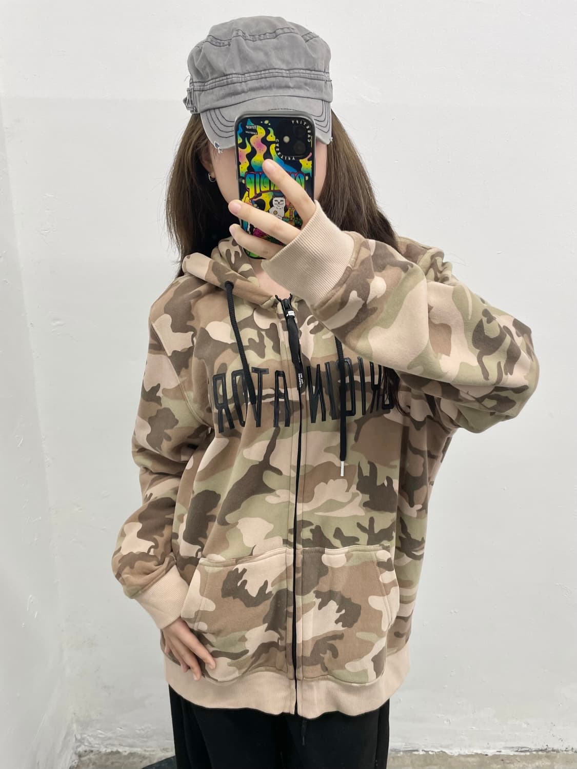 뉴에라 카모 로고 후드집업 상품이미지2