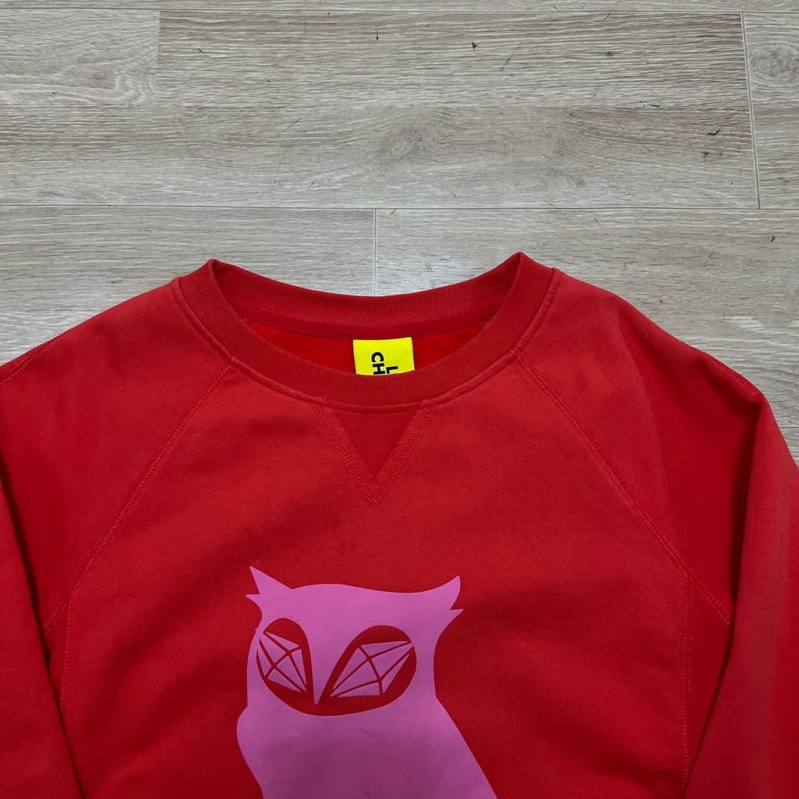 럭키슈에뜨 여성 올빼미 빅프린팅 맨투맨 티셔츠 [레드] M/95 상품이미지2