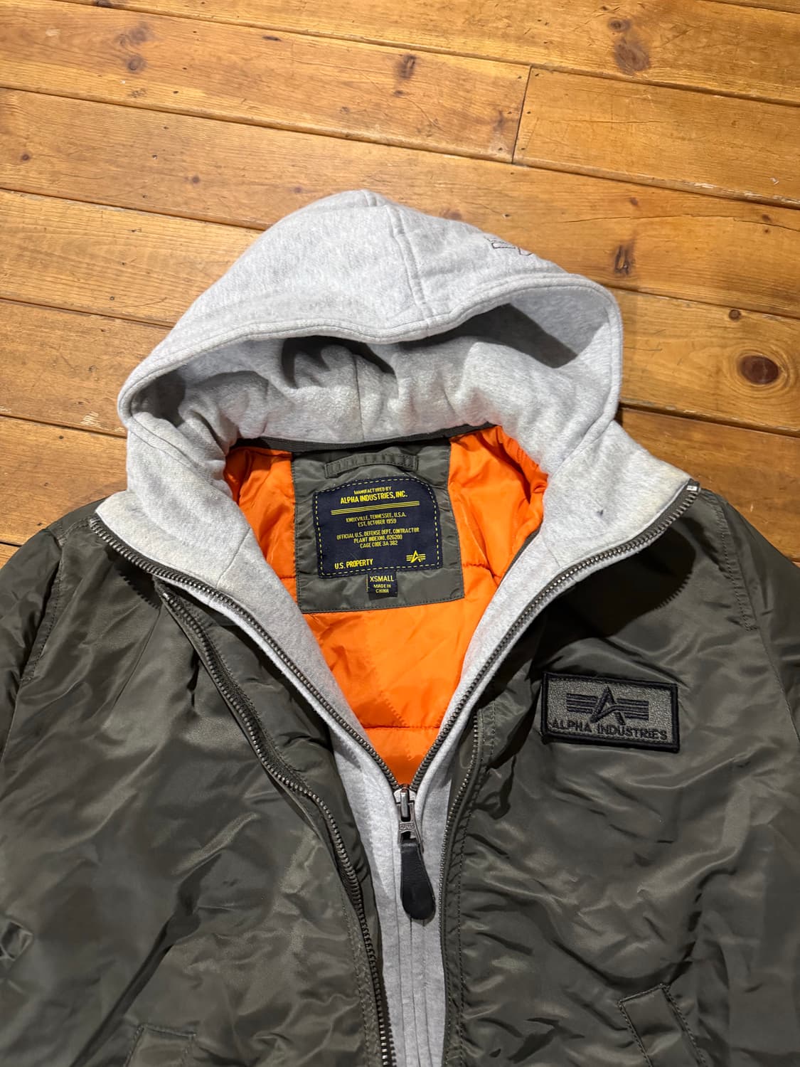 알파인더스트리 ma-1 후드봄버 상품이미지4