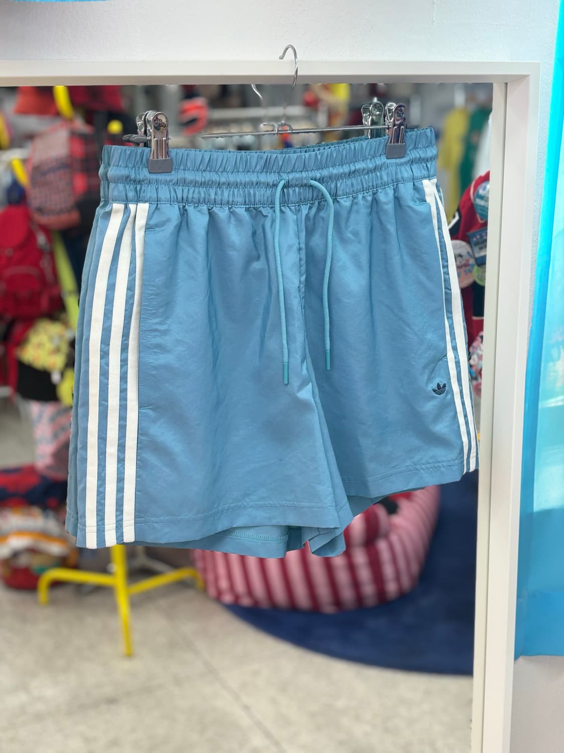 Vintage Adidas Nylon Blue Shorts 상품이미지1