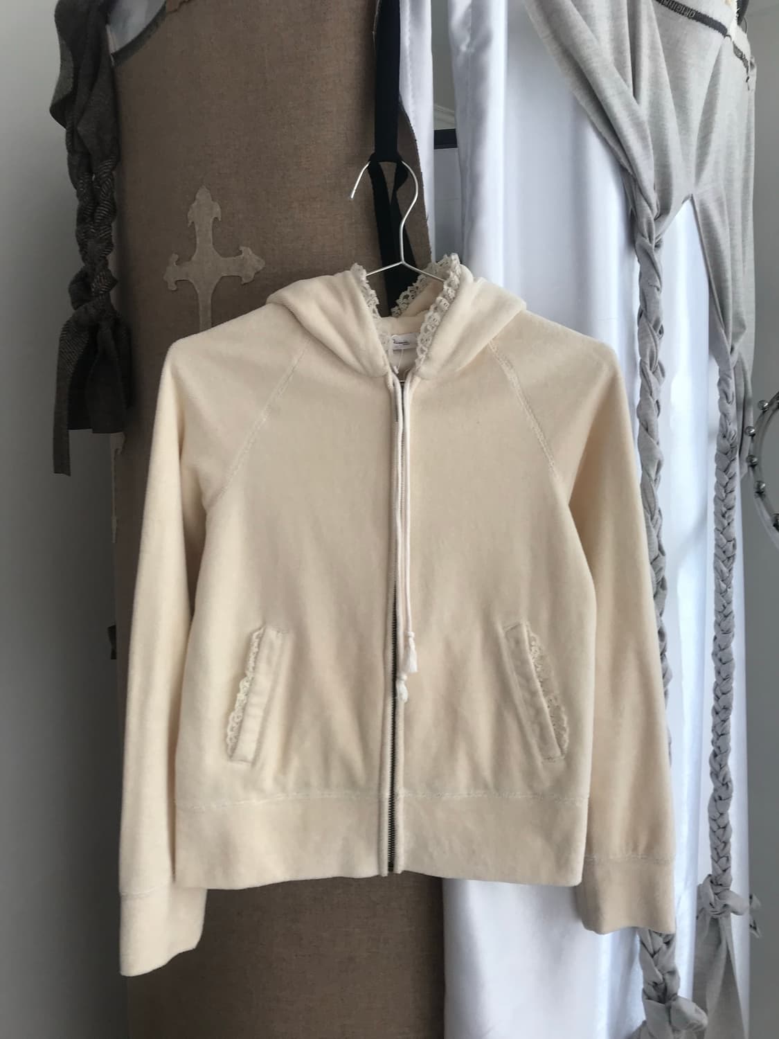 vintage lace zip-up hoodie 상품이미지1