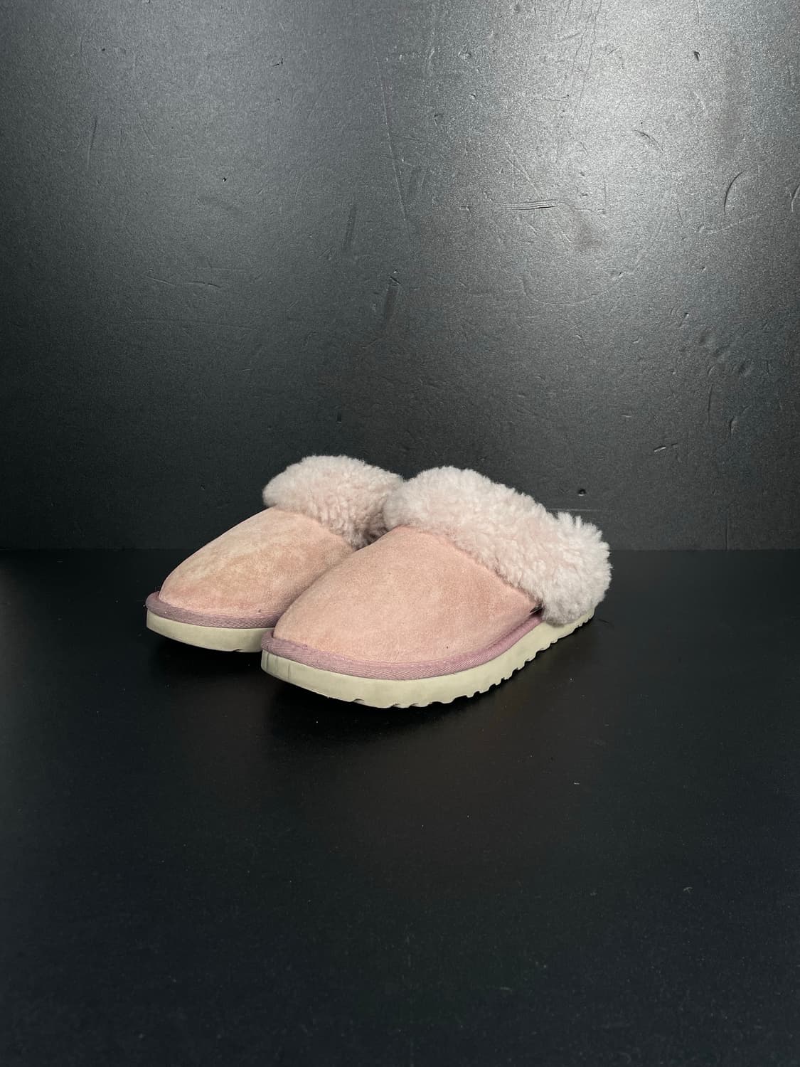 [250] UGG 미국어그 클래식 슬리퍼 상품이미지1