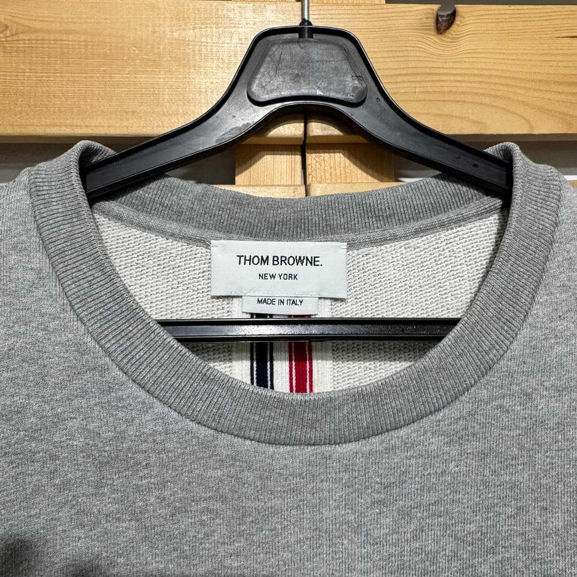 톰브라운 맨투맨 상품이미지4