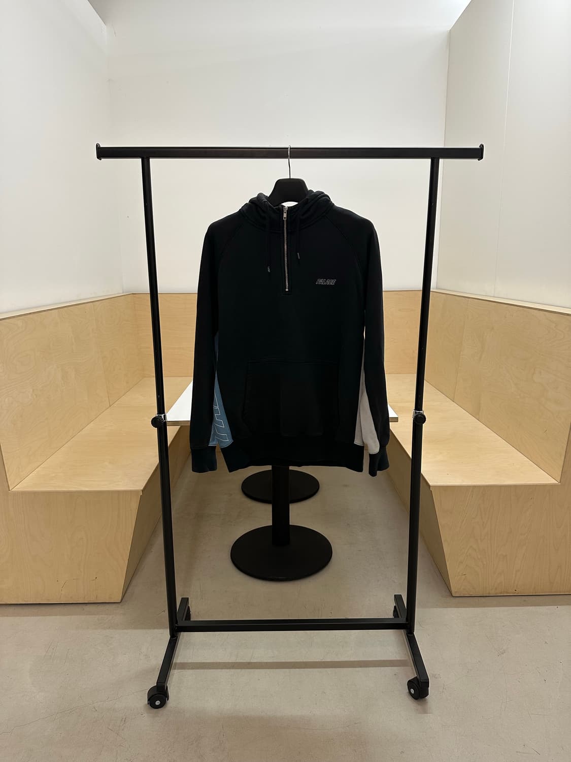 [L]팔라스(PALACE) 배색 후드티 네이비 상품이미지1