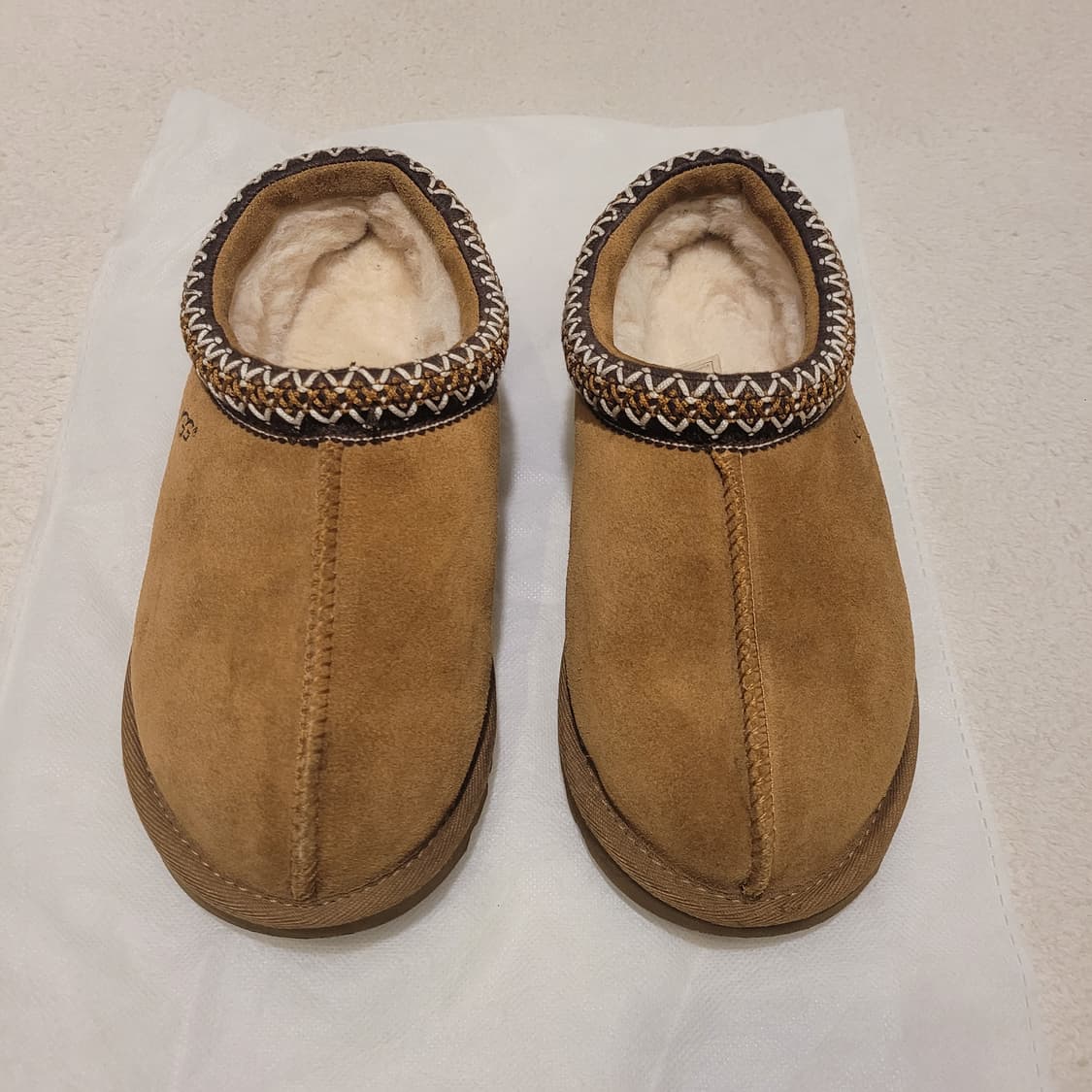 어그 타스만 230 상품이미지2