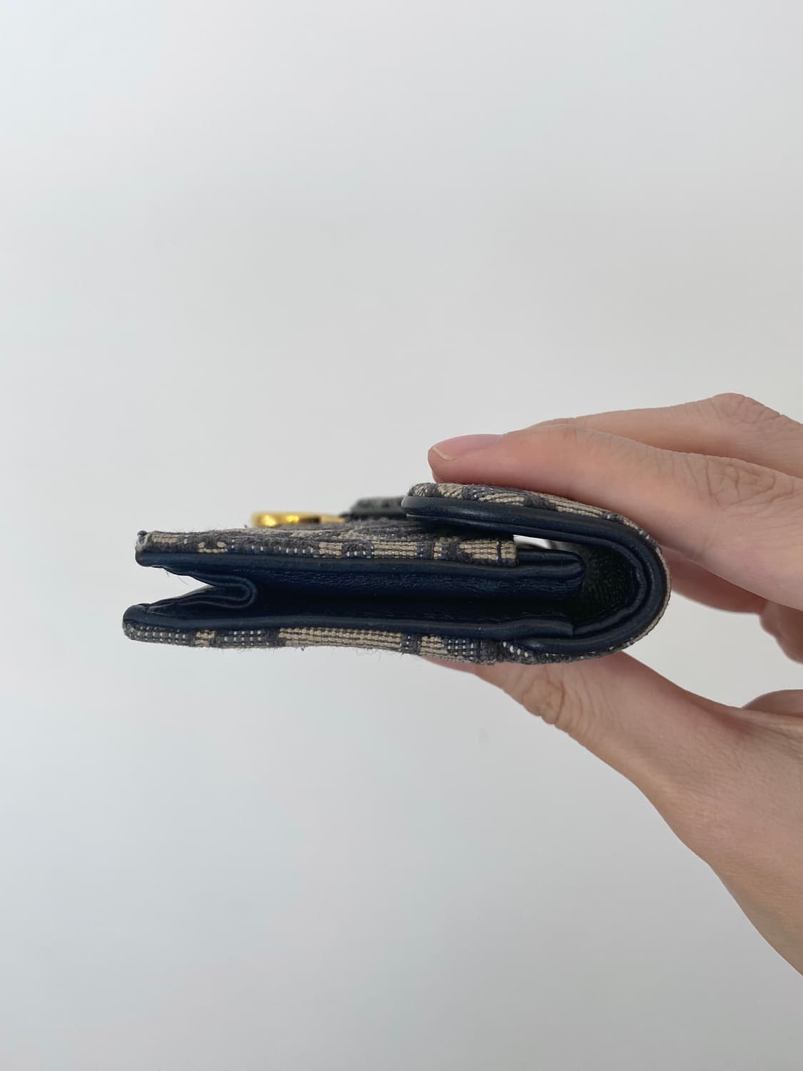 디올 새들 블룸 카드 지갑 (블루 오블리크 자카드) 상품이미지8