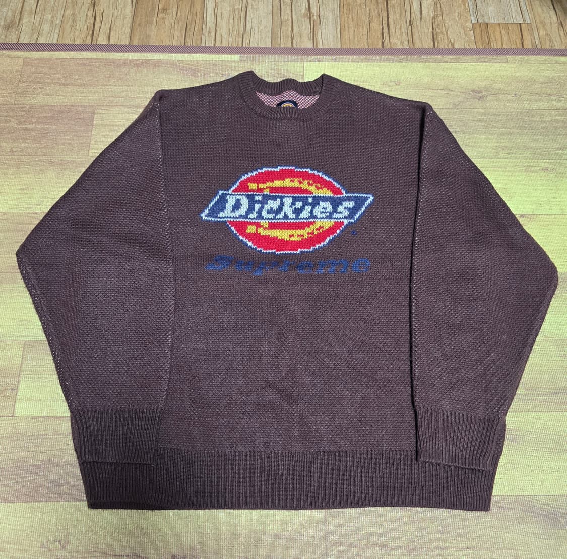 슈프림 디키즈 니트 브라운 상품이미지1