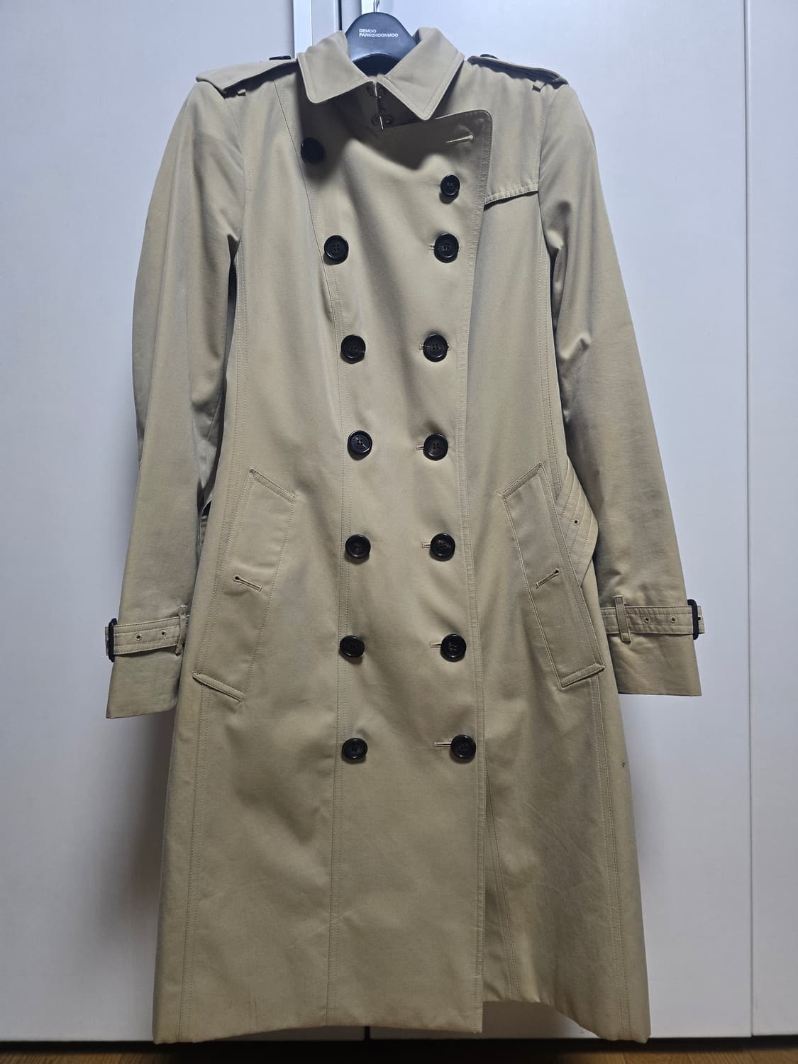 버버리 샌드링엄 트렌치 코트 상품이미지1