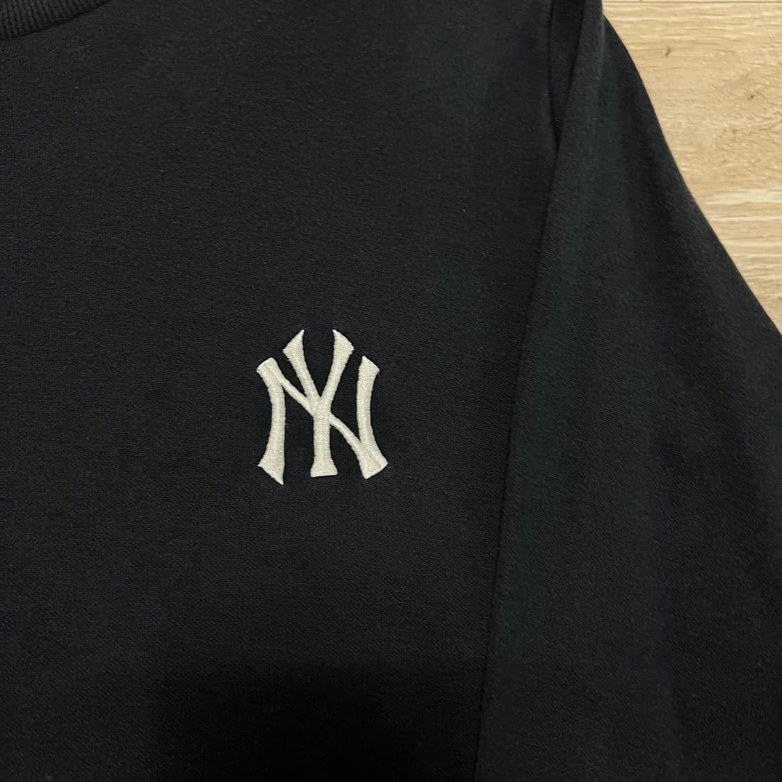 MLB 엠엘비 뉴욕양키스 NY 빅로고 맨투맨 티셔츠 [블랙] L/100 상품이미지4