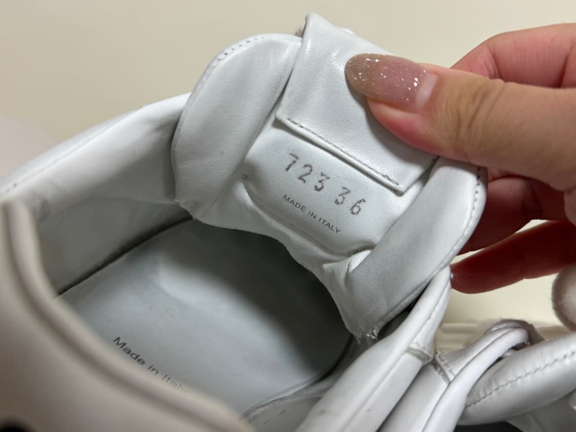 미우미우 레더 스니커즈 상품이미지5