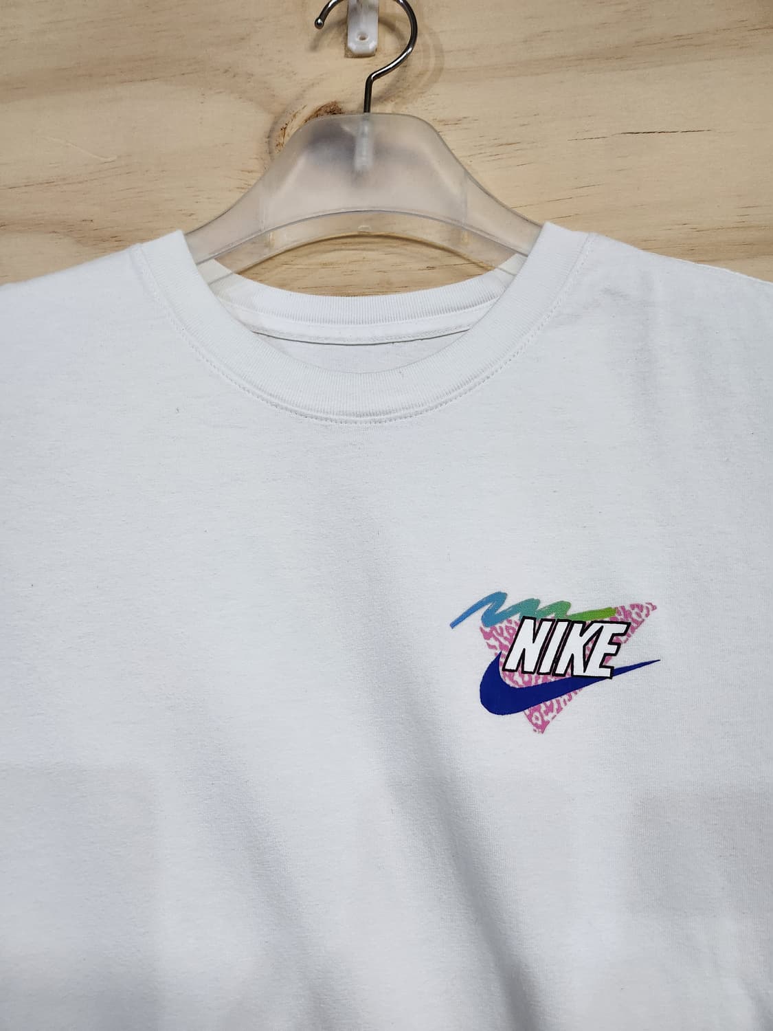 1083) 나이키 NIKE NSW 비치 퍼그 프린팅 반팔티 상품이미지2