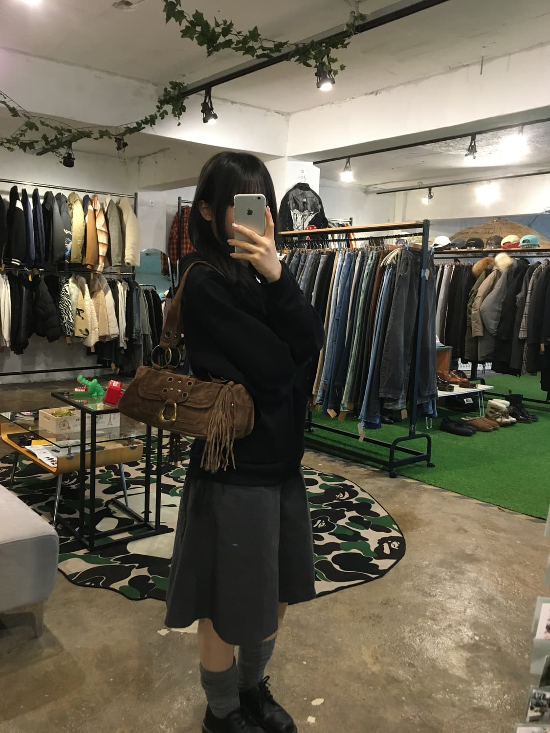 GUESS 빈티지 y2k 스웨이드 숄더백 상품이미지5