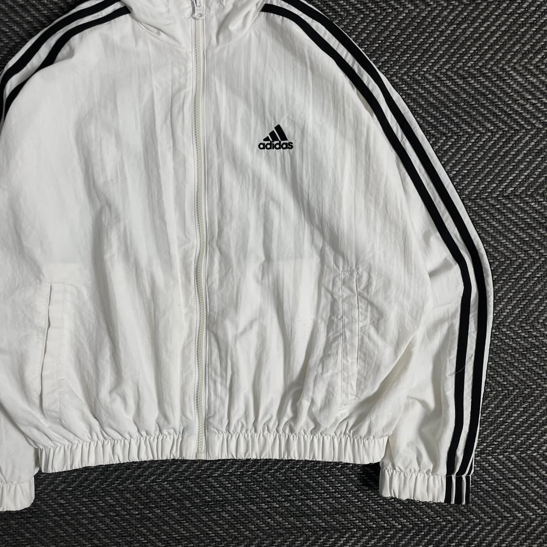 아디다스 신형 크롭 나일론 우븐 바람막이o 3335 상품이미지2