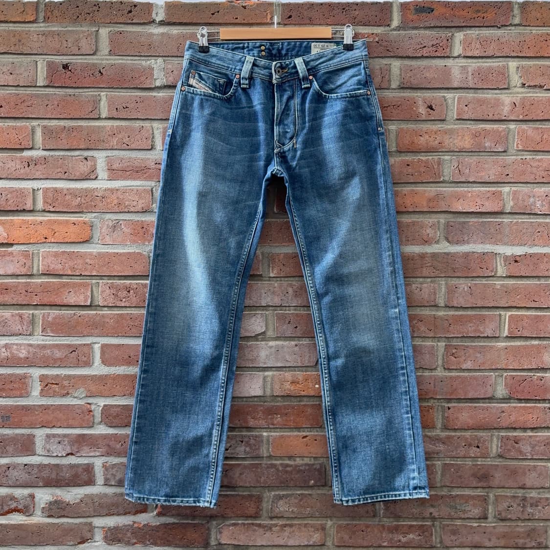 디젤 Diesel LARKEE 스트레이트 데님 팬츠 (이태리 생산) 상품이미지1