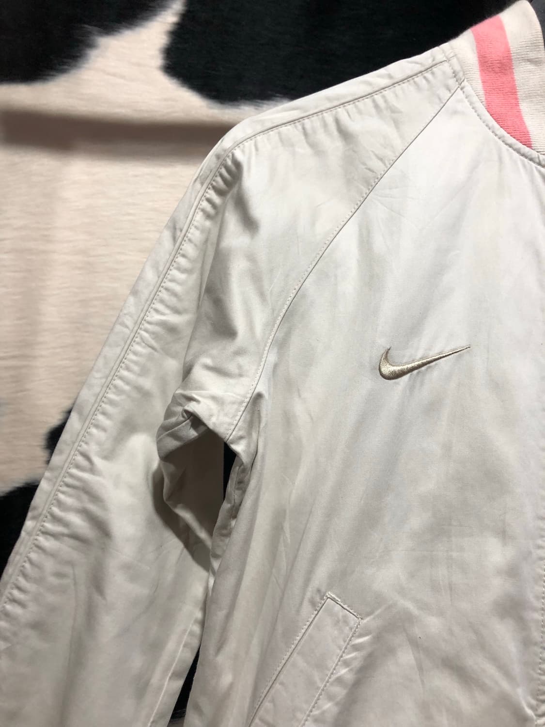 나이키 패치 포인트 봄버 자켓 상품이미지4