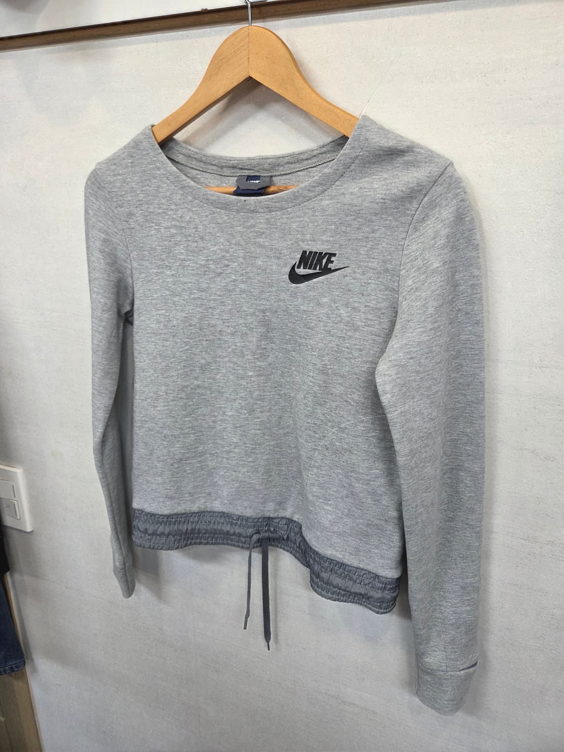 나이키 올드스쿨 여성 테크플리스 스트링 맨투맨 s 상품이미지9