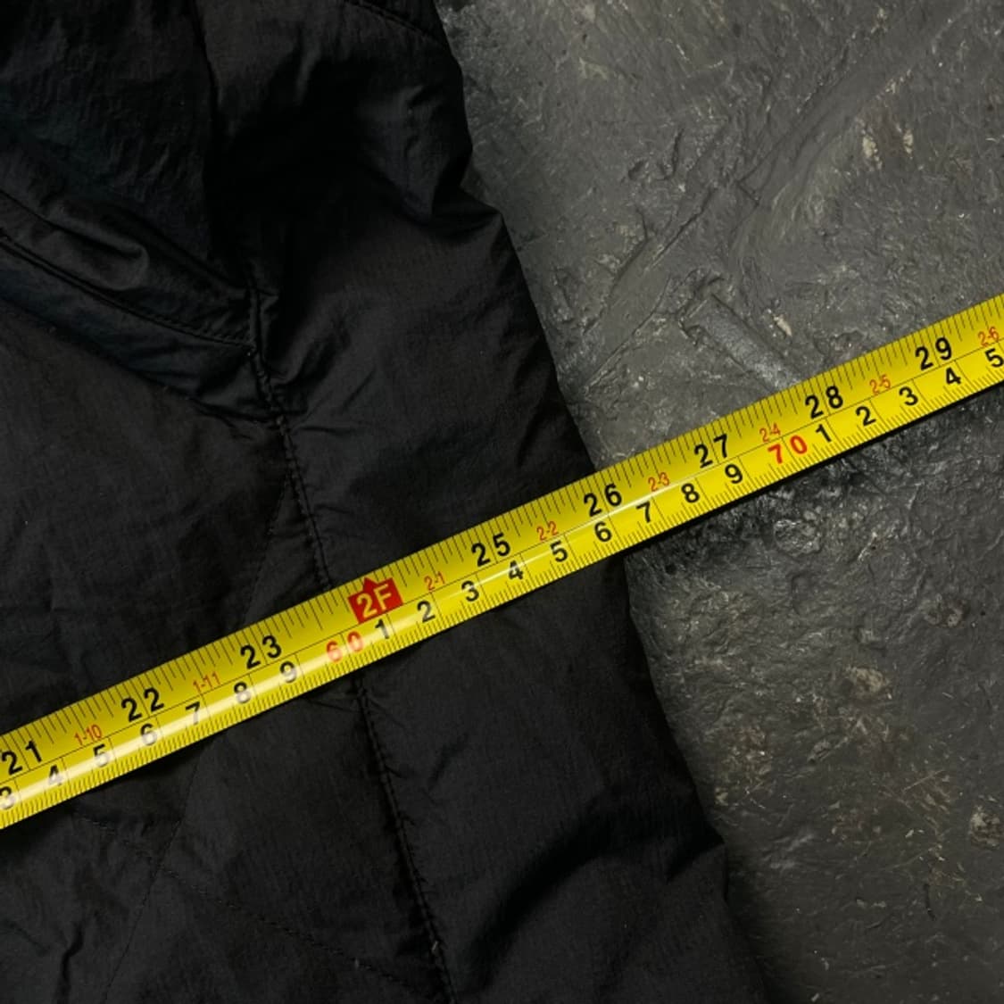 105 유니클로 x 화이트마운티니어링 리사이클 다운 자켓  상품이미지7