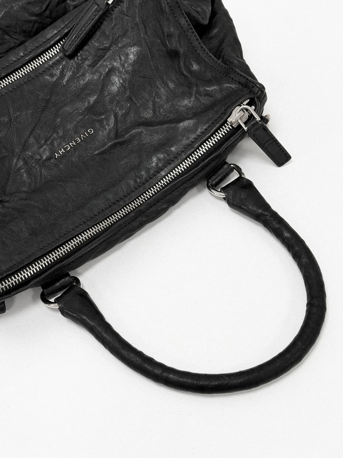 지방시 판도라 미디움 블랙 링클 레더 숄더백 상품이미지5