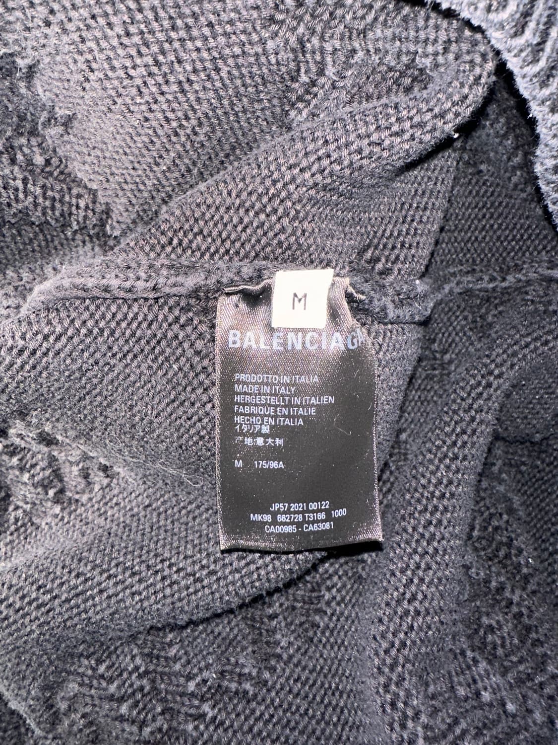 발렌시아가 / 올오버 로고 스웨터 블랙 / M 상품이미지3