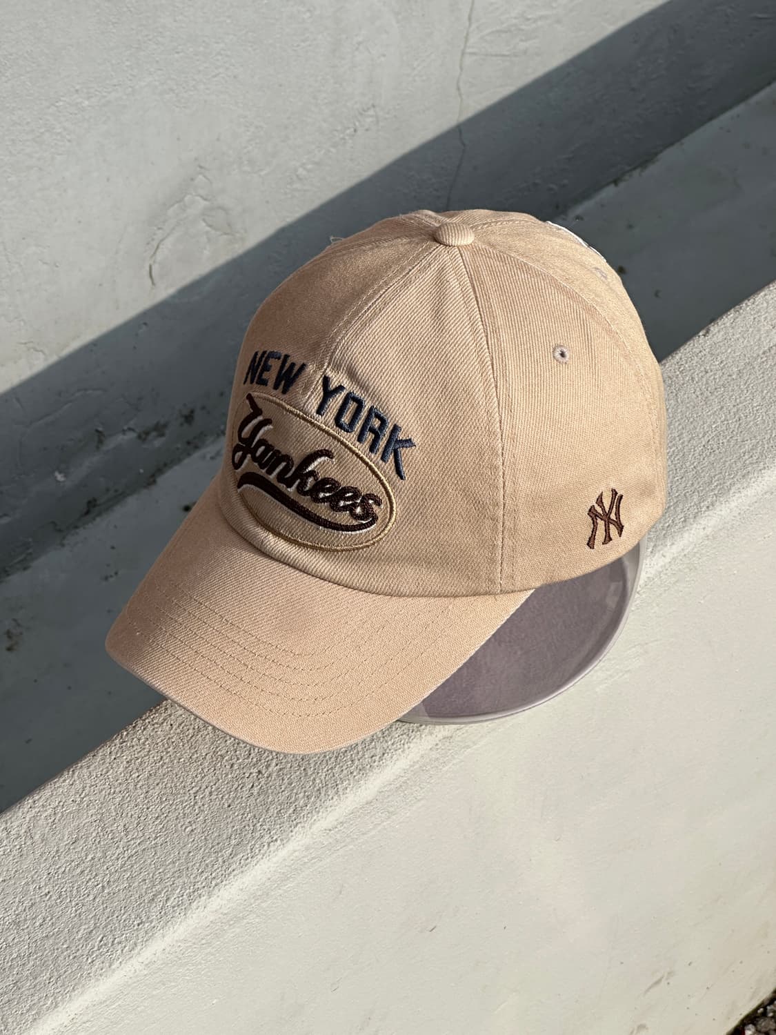 [F] MLB 엠엘비 뉴욕양키스 로고 베이지 볼캡 모자 상품이미지2