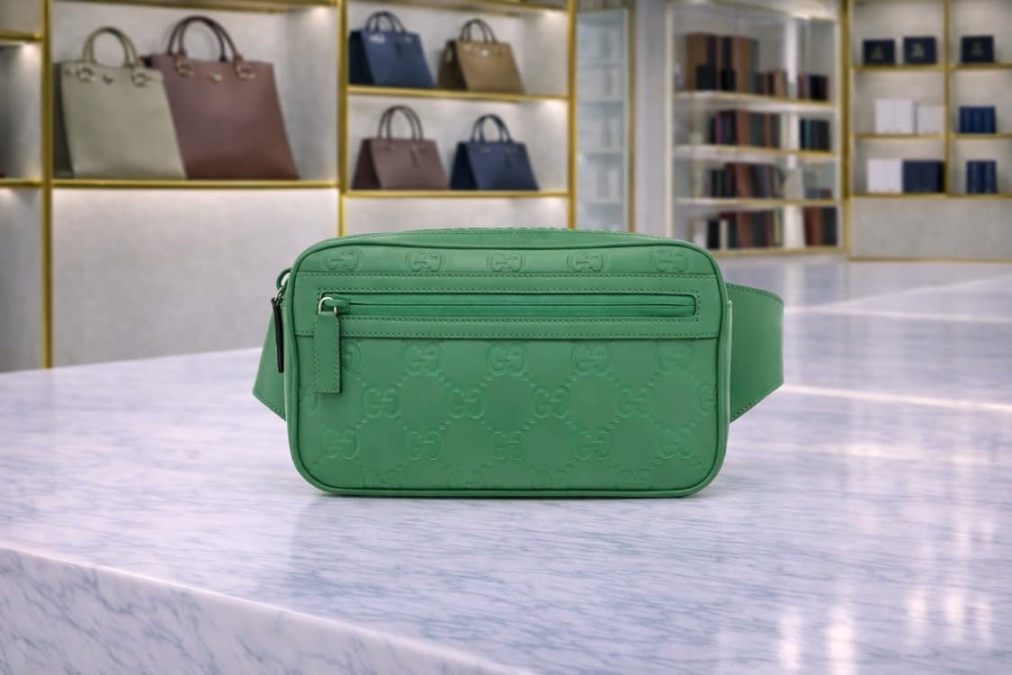 [S급] 구찌 GG 러버 이펙트 벨트백 판매합니다!!! 상품이미지1