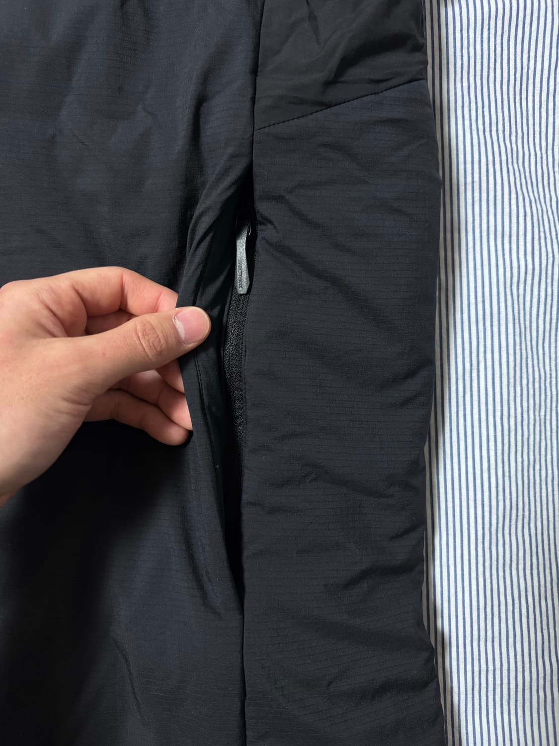 (SS급) 아크테릭스 아톰 AR 자켓 블랙 L 상품이미지7