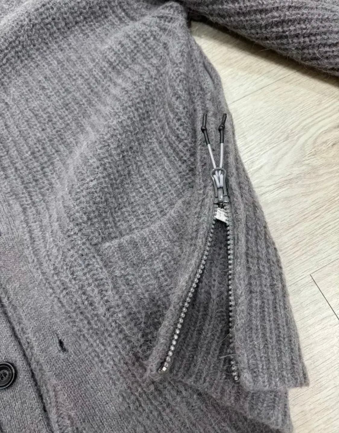 언어펙티드 가디건 그레이 상품이미지4