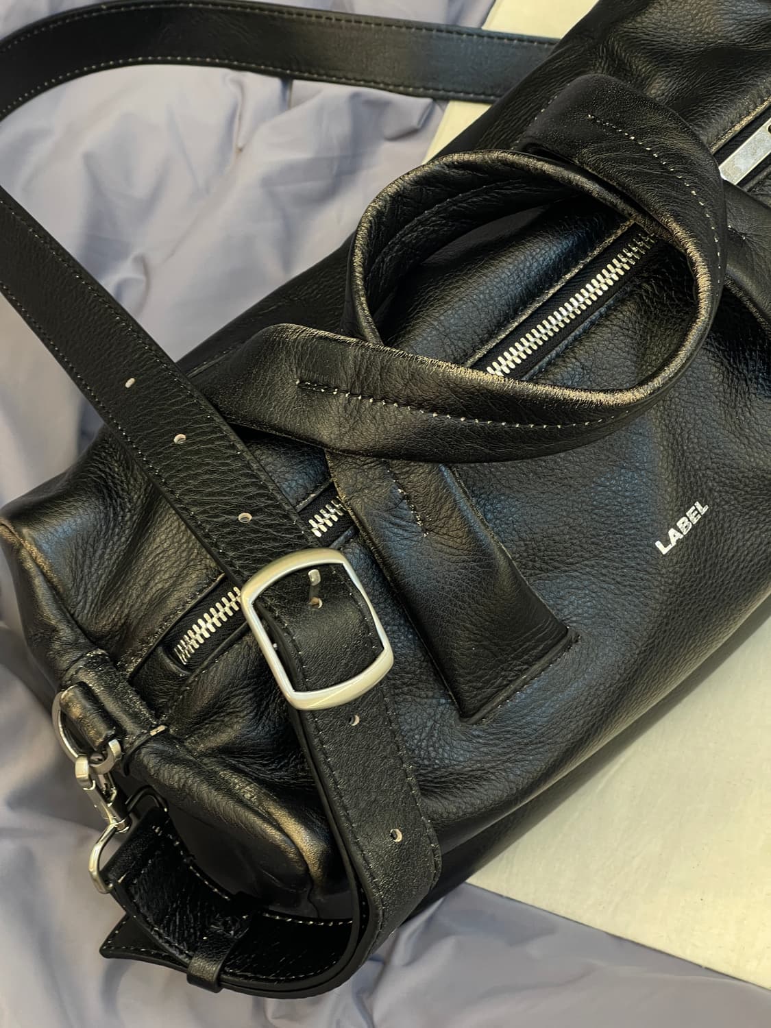 라벨아카이브 Ron bag black tan 가방 상품이미지2