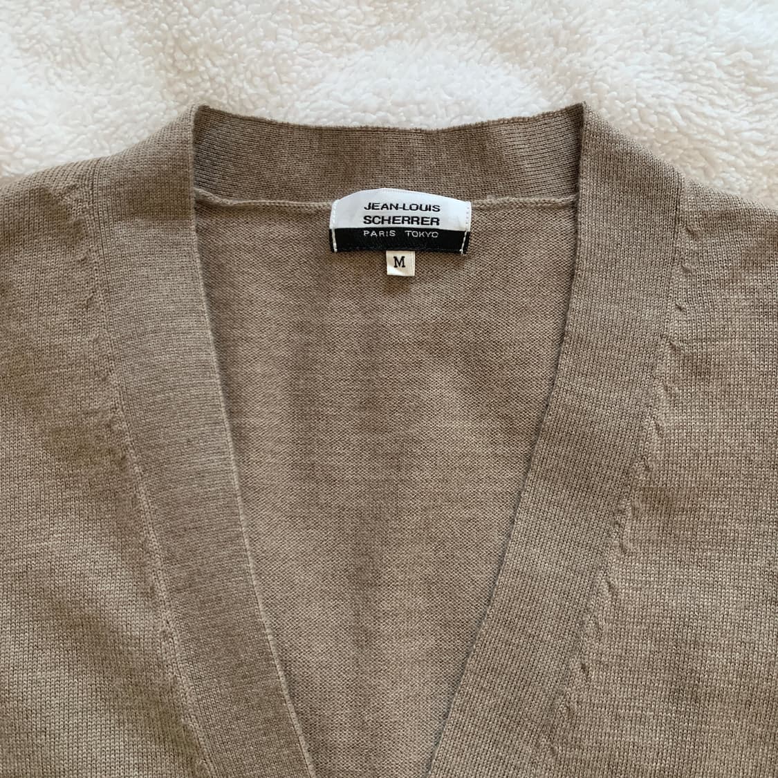 장루이쉐레 JEAN-LOUIS SCHERRER 울100 브이넥 가디건 상품이미지4