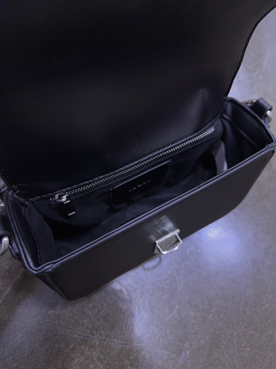 자라 블랙 미니 크로스바디 백 크로스백 가방 상품이미지10