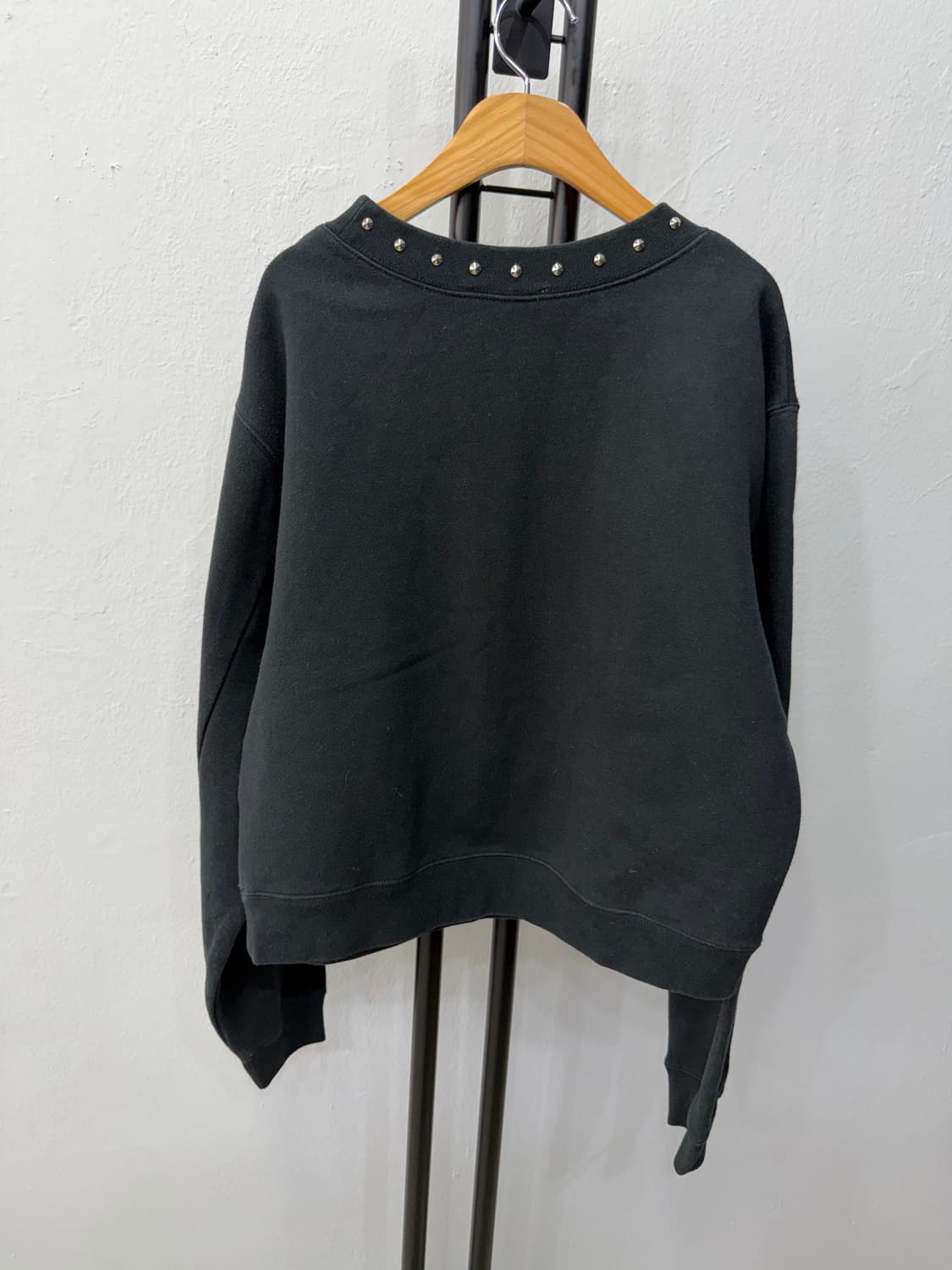 정품) 이로 한섬 오버핏 스터드 포인트 맨투맨 S  상품이미지5