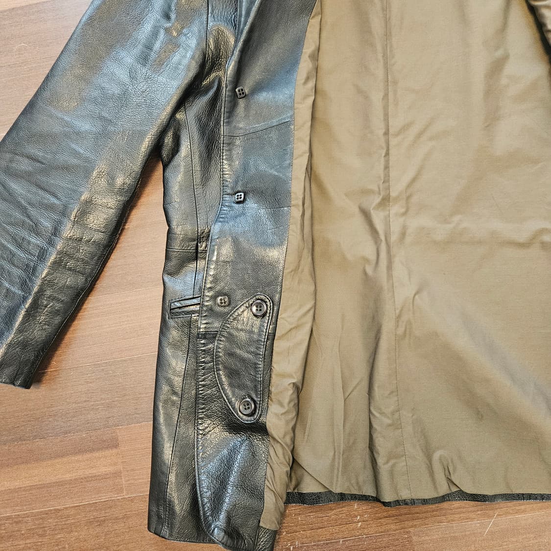 cp 컴퍼니 가죽코트 상품이미지4