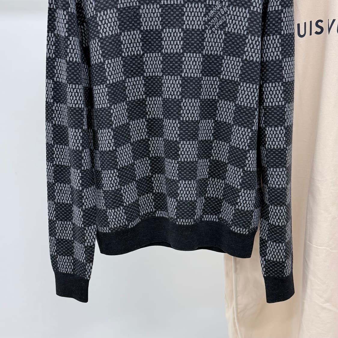 [S+급/XL] 루이비통 다미에 울 크루넥 니트 블랙 상품이미지3