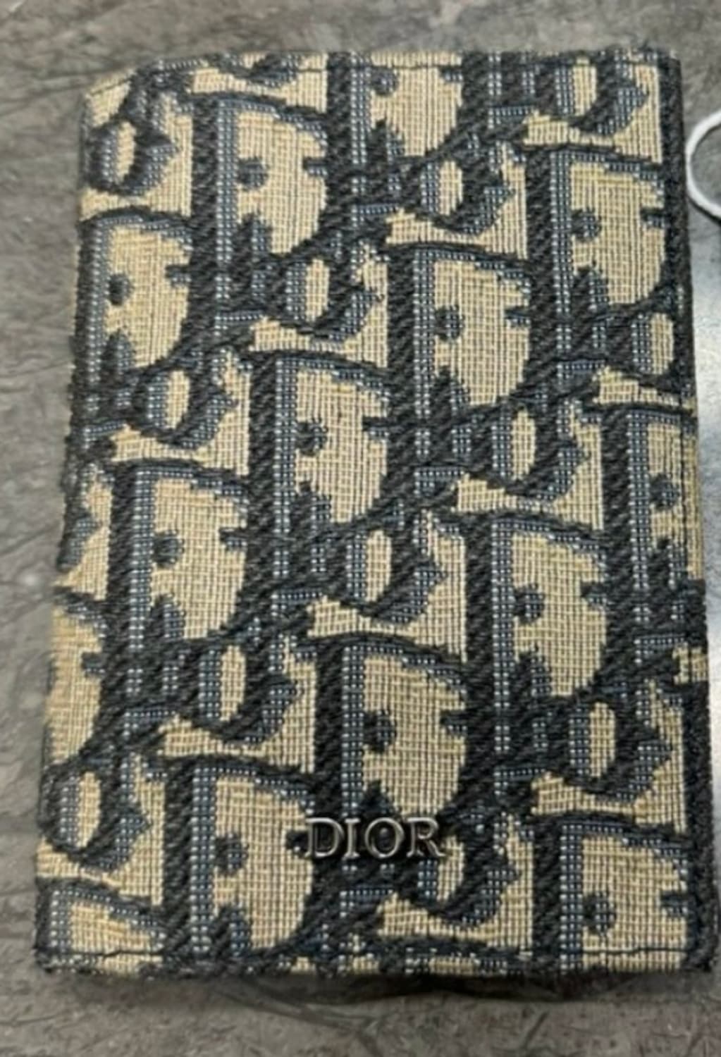 디올 지갑 상품이미지1