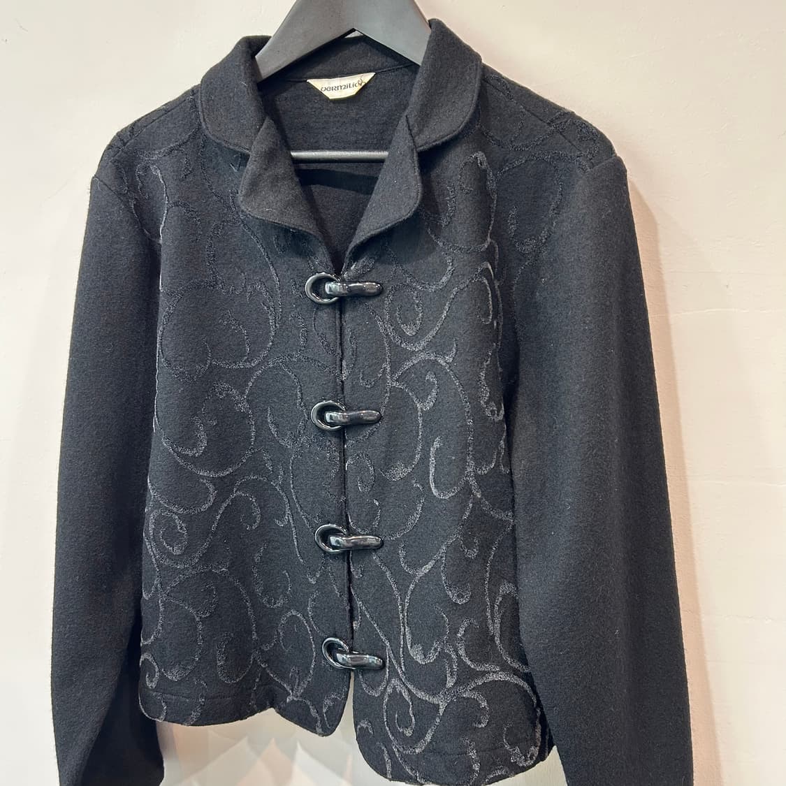 블랙 자가드 버클 자켓 상품이미지5