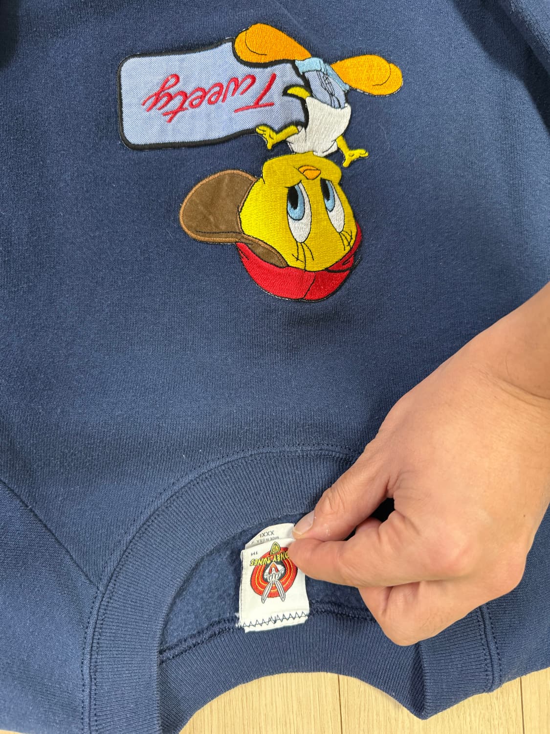 90s 빈티지 스웻 맨투맨 루니툰즈  상품이미지3